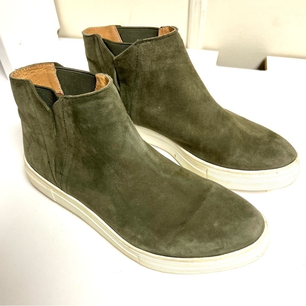 Seychelles Set Women's Olive Green Suede Fashion Sneaker boots Size 7.5 leather